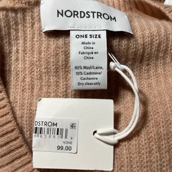 Womens Cape - Picture 7 of 7